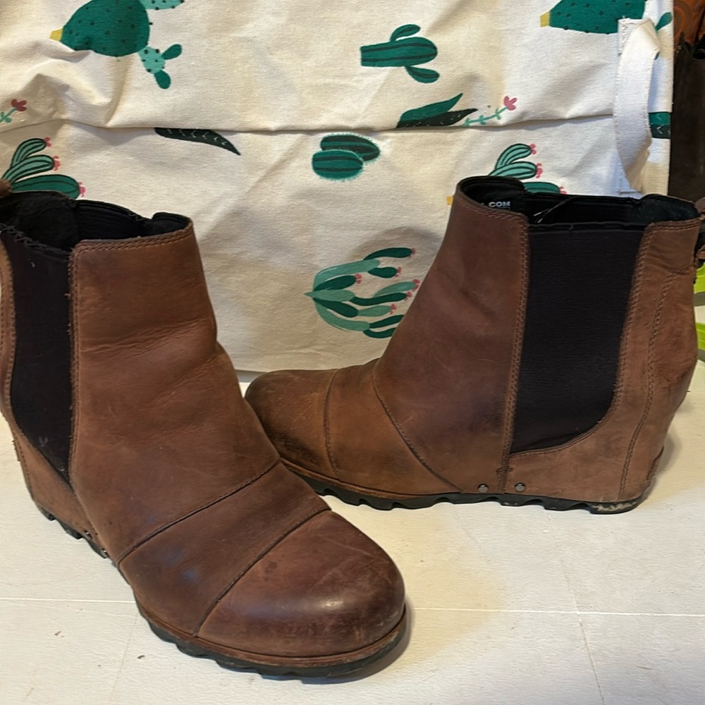 SOREL LEA BOOT BROWN SZ 10.5